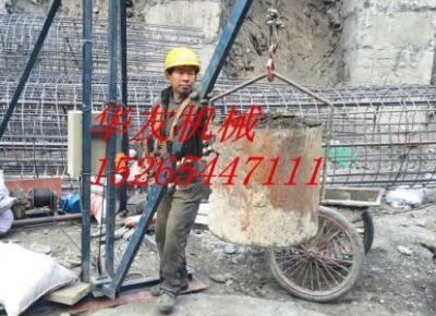 點(diǎn)擊查看詳細(xì)信息<br>標(biāo)題：華友機(jī)械建筑 挖樁 打井用小吊機(jī) 閱讀次數(shù)：7110